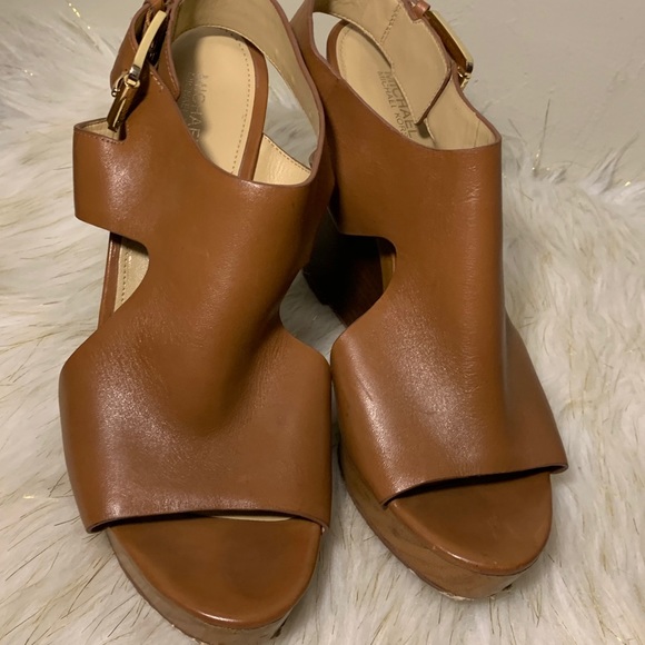Michael Kors tan brown wedges shoes size 8.5M - Picture 6 of 14